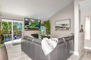 Browse active condo listings in HARBOUR VISTA