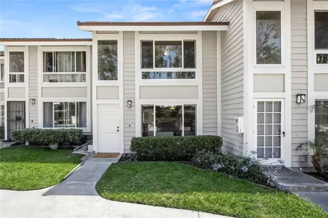 MLS: PW26080507 Condo For Sale