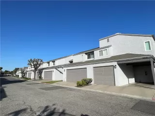 Photo #1: PW26081684 Listing 