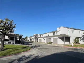 Photo #5: PW26081684 Listing 