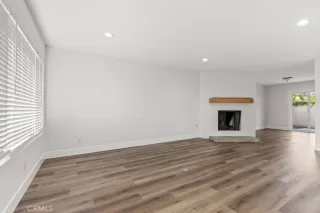 Photo #1: PW26083102 Listing 