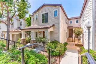 Browse active condo listings in GALLERY WALK