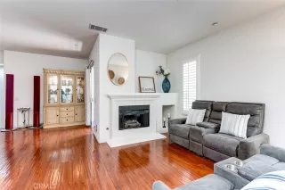 Photo #1: PW26084458 Listing 