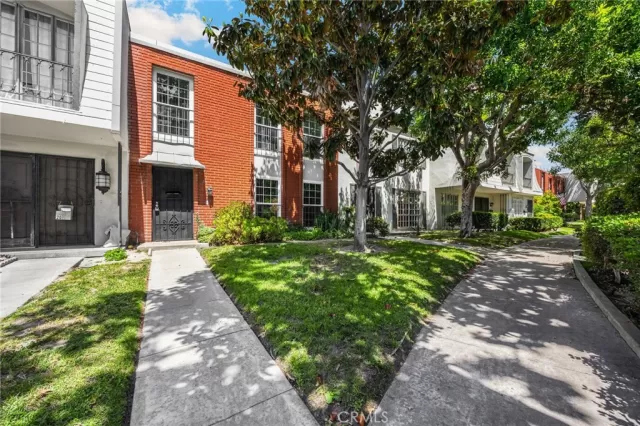 MLS: PW26085173 Condo For Sale