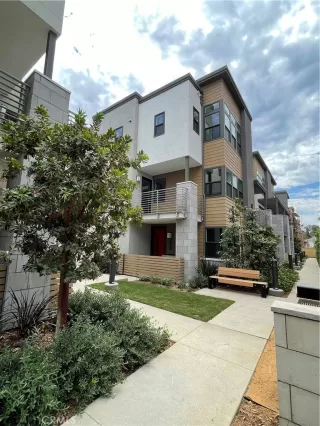 Photo #3: PW26089149 Listing 