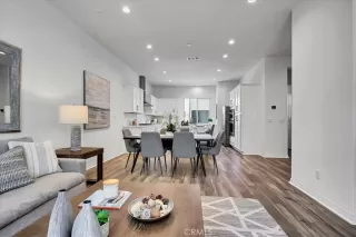 Photo #1: PW26090402 Listing 