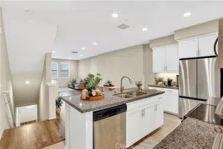 Photo #5: PW26091846 Listing 