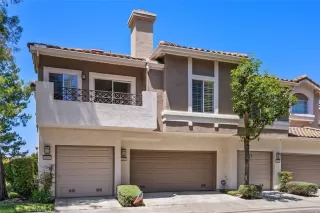 Browse active condo listings in VIEWPOINTE
