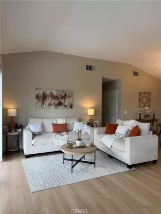 Photo #2: PW26102656 Listing