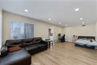 Photo #5: PW26104003 Listing 
