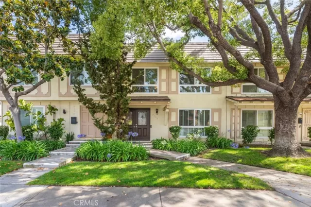 MLS: PW26106144 Condo For Sale