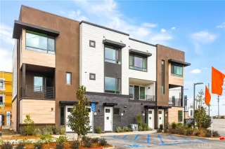 More Details about MLS # PW26120051 : 10 BIGSBY DRIVE