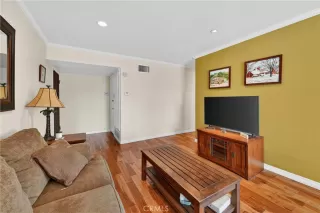Photo #6: PW26125097 Listing 