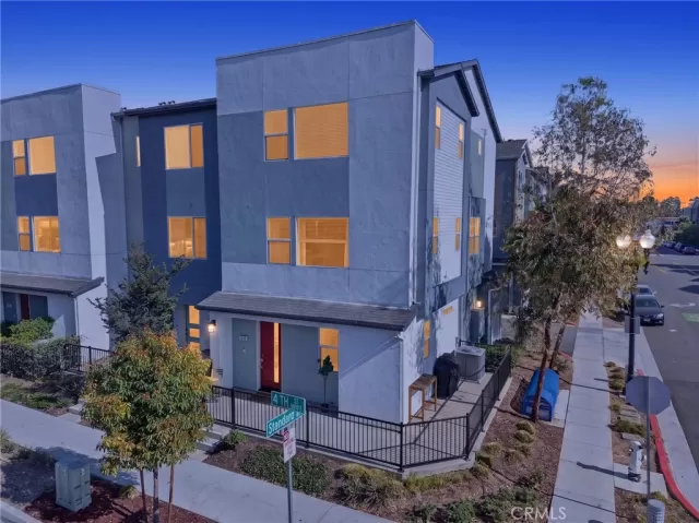 MLS: PW26125591 Condo For Sale