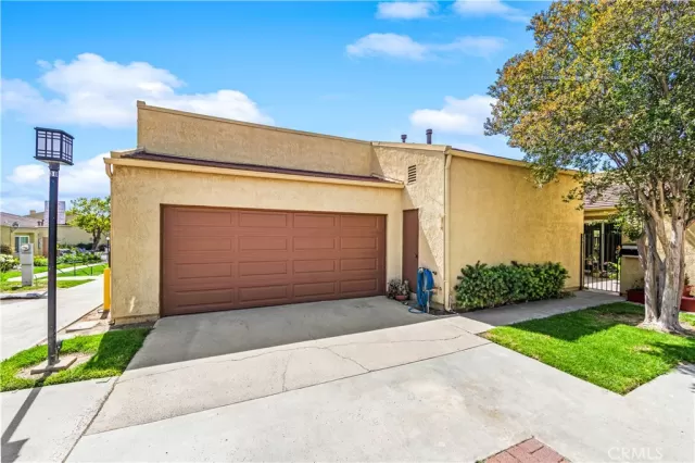 MLS: PW26125850 Condo For Sale