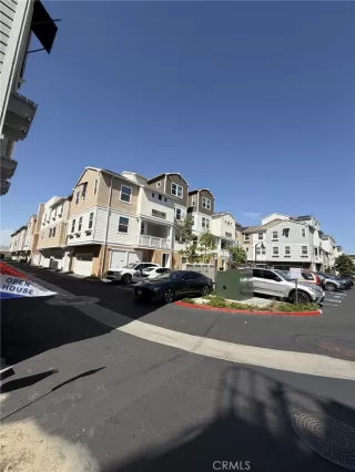 Photo #2: PW26127037 Listing