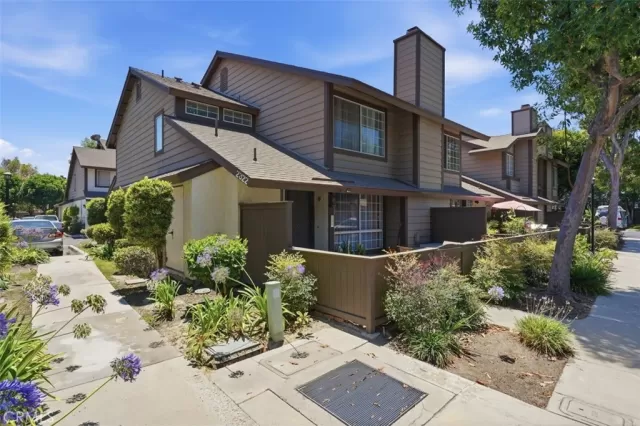 MLS: PW26128987 Condo For Sale