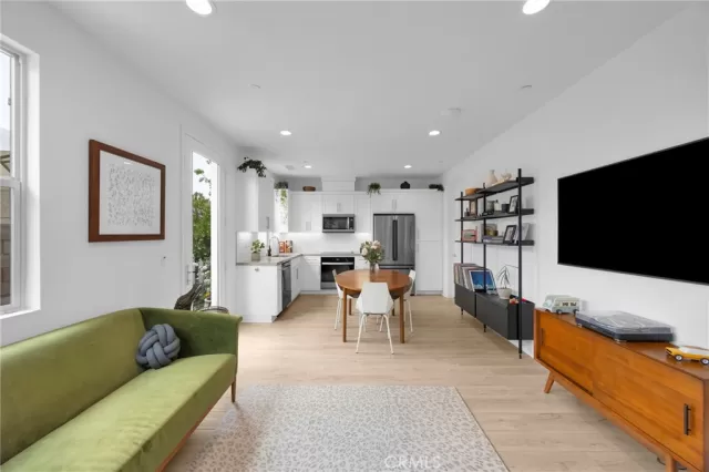 MLS: PW26129983 Condo For Sale