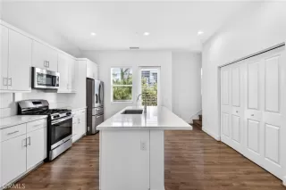 Photo #3: PW26130818 Listing