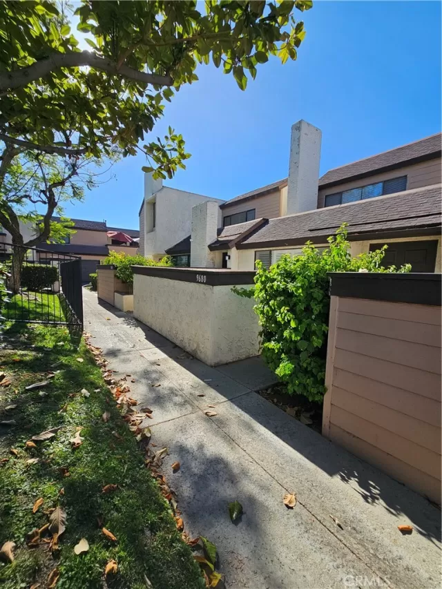 MLS: PW26133902 Condo For Sale