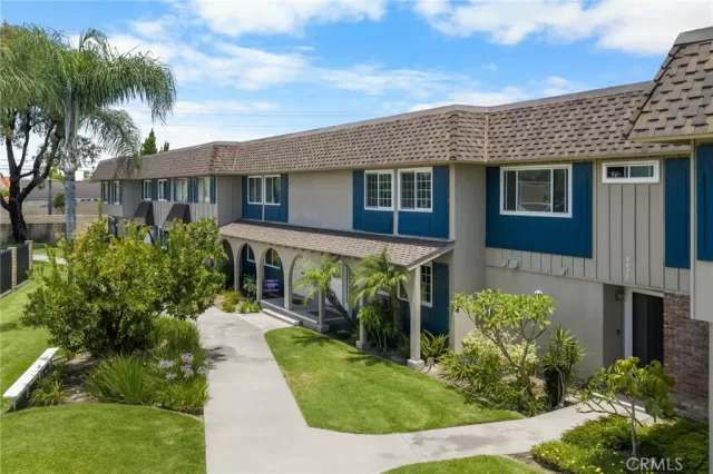 MLS: PW26134146 Condo For Sale