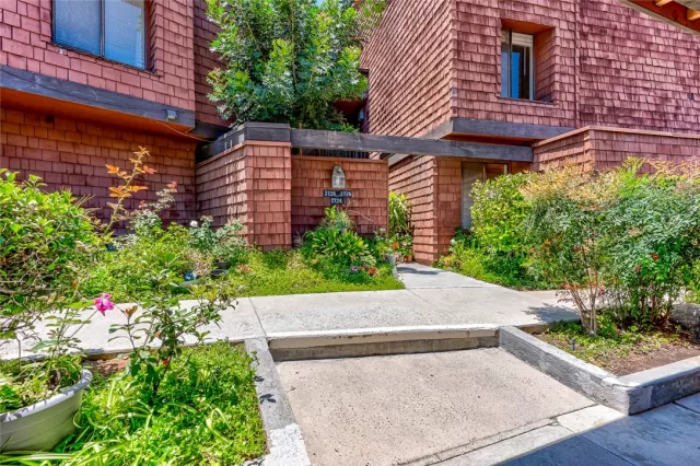 MLS: PW26135874 Condo For Sale