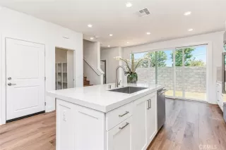 Photo #4: PW26136558 Listing 