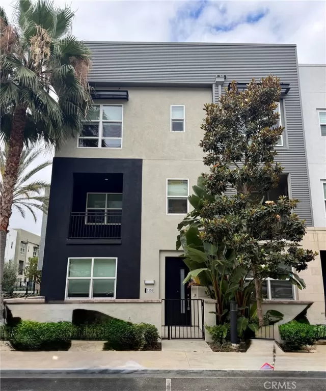 MLS: PW26142960 Condo For Sale