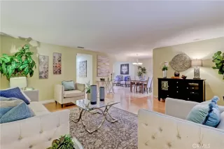 Photo #4: RS22241203 Listing