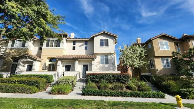 MLS: RS23031632 Condo For Sale