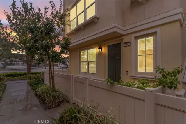 MLS: RS23034605 Condo For Sale