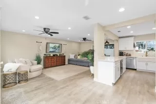 Photo #5: RS23048136 Listing 