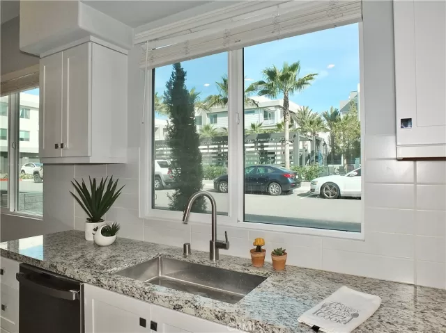 MLS: RS23051953 Condo For Sale