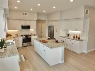 Photo #3: RS23051953 Listing