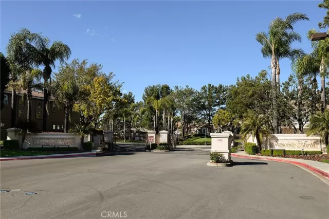 MLS: RS23055727 Condo For Sale