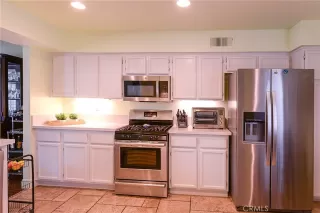 Photo #3: RS23055727 Listing