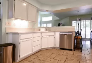 Photo #4: RS23055727 Listing