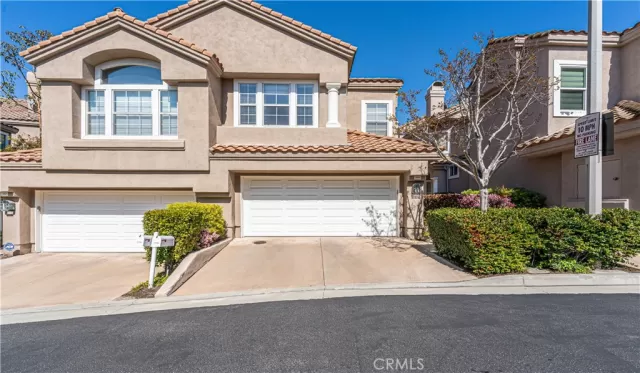 MLS: RS23057166 Condo For Sale