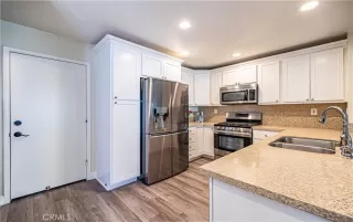 Photo #2: RS23057166 Listing