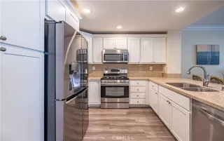 Photo #3: RS23057166 Listing