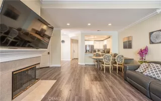 Photo #5: RS23057166 Listing