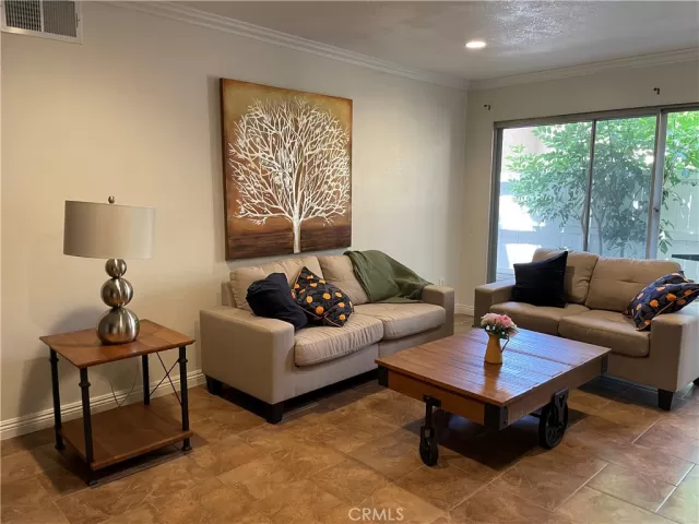 MLS: RS23073847 Condo For Sale