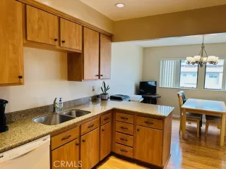 Photo #3: RS23091991 Listing