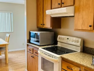 Photo #6: RS23091991 Listing