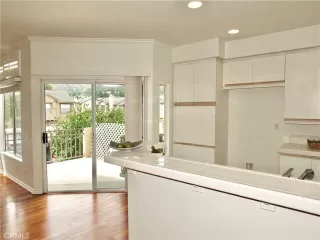 Photo #3: RS23148312 Listing