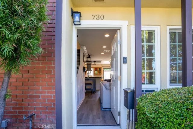 MLS: RS23185749 Condo For Sale