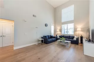 Photo #5: RS23187368 Listing 