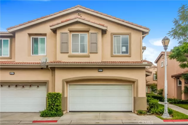 MLS: RS23208190 Condo For Sale