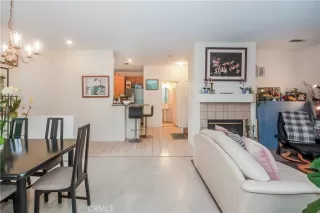 Photo #5: RS23208190 Listing