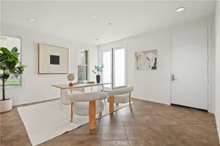 Photo #3: RS24082655 Listing 